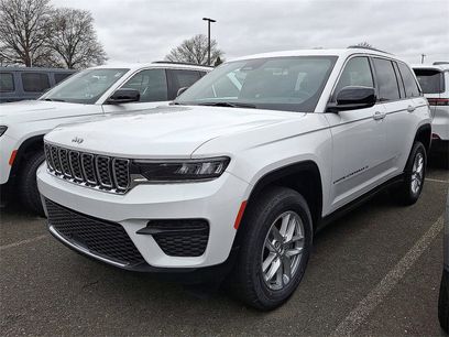 New 2025 Jeep Grand Cherokee Laredo X w/ Luxury Tech Group I