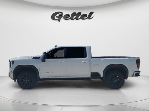 Used 2024 GMC Sierra 2500 AT4 w/ AT4 Premium Plus Package AWD/4WD image 8