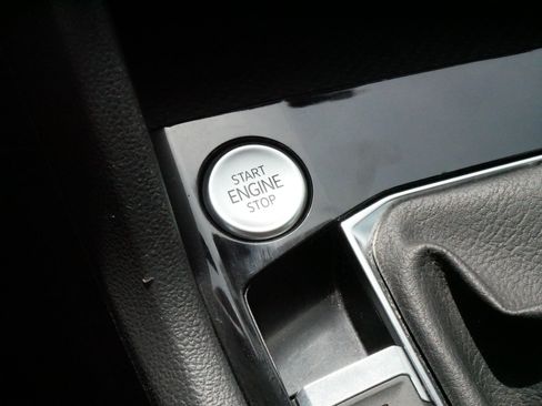 Used 2023 Volkswagen Taos S AWD/4WD image 27