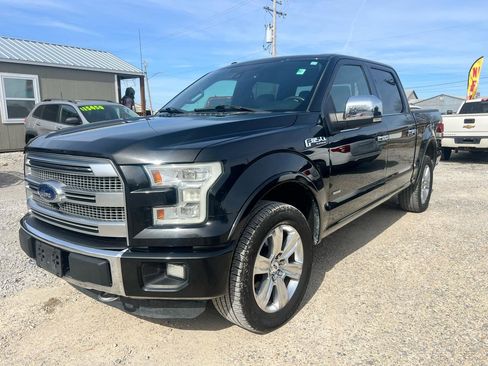 Used 2015 Ford F150 Platinum w/ Equipment Group 701A Luxury AWD/4WD image 4