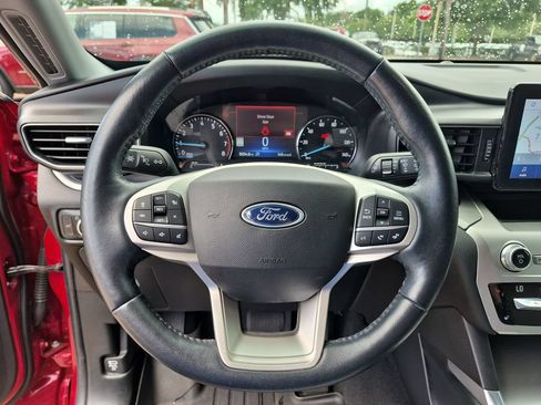 Used 2021 Ford Explorer XLT w/ Equipment Group 202A RWD image 10