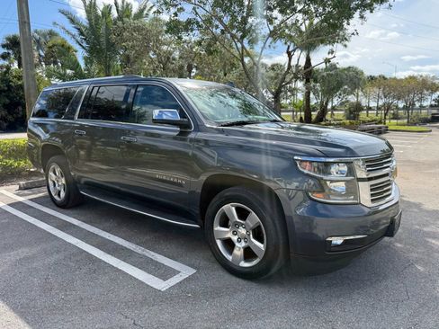 Used 2019 Chevrolet Suburban Premier image 8