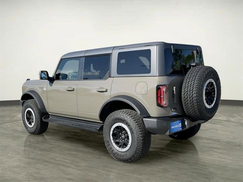 Certified 2025 Ford Bronco Outer Banks w/ Sasquatch Package image 4