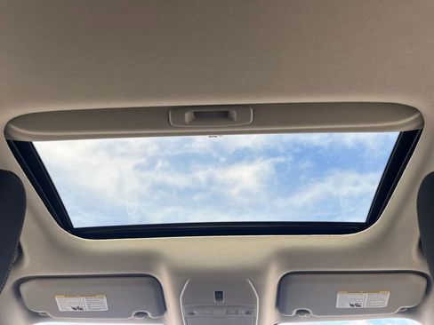 New 2026 Nissan Sentra SV w/ SV Convenience Package FWD image 18