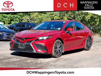 Used 2022 Toyota Camry SE w/ Cold Weather Package