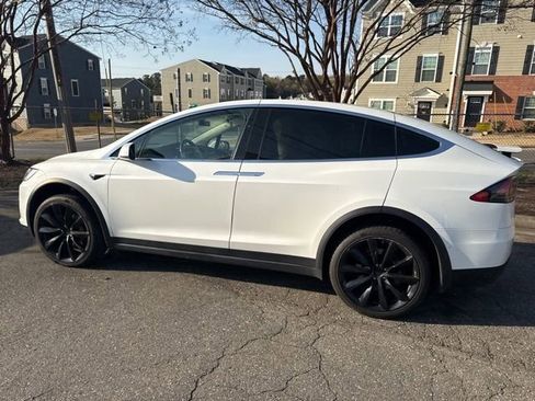 Used 2017 Tesla Model X 75D AWD/4WD image 8