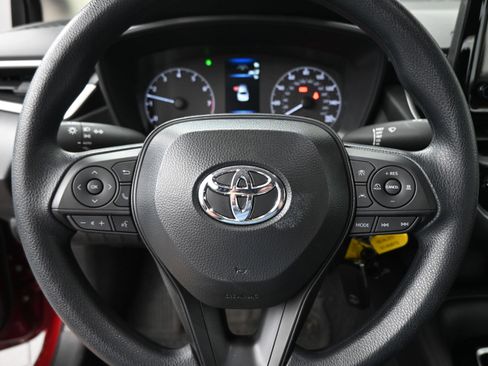 Used 2025 Toyota Corolla LE FWD image 26