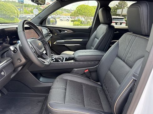 New 2026 Chevrolet Traverse High Country FWD image 10