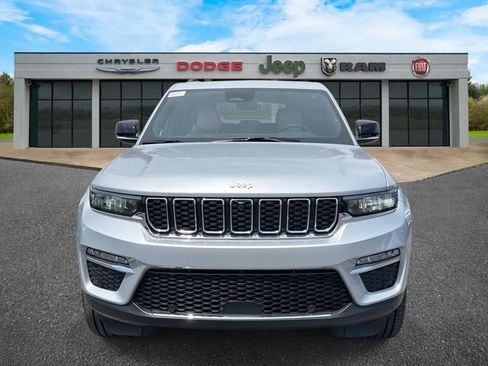 New 2025 Jeep Grand Cherokee Limited w/ Luxury Tech Group II AWD/4WD image 29