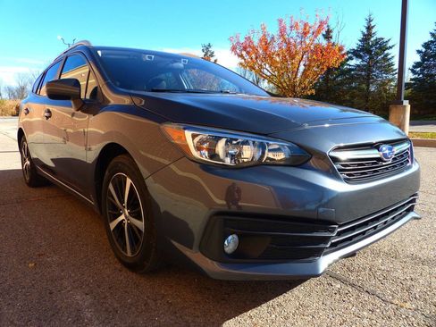 Used 2021 Subaru Impreza 2.0i Premium image 11