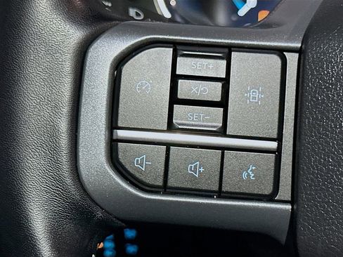 Certified 2022 Ford F150 Lariat AWD/4WD image 32