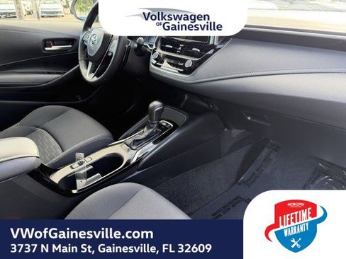 Used 2023 Toyota Corolla SE w/ SE Premium Package image 10