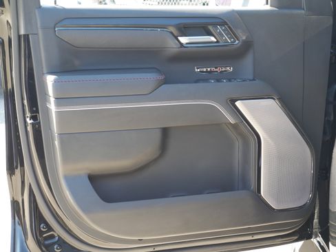 Used 2022 GMC Sierra 1500 AT4X image 43