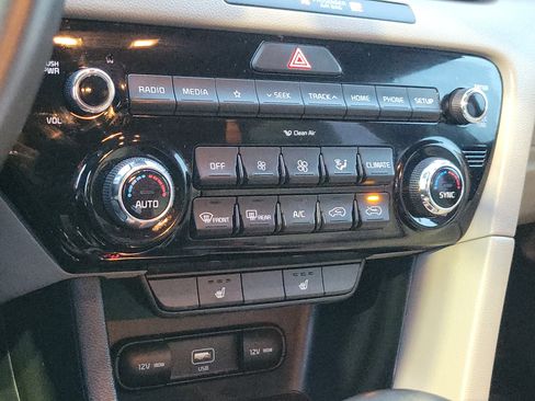 Used 2021 Kia Sportage EX image 30