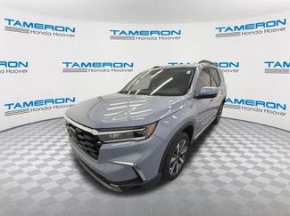 Used 2023 Honda Pilot Touring video 1