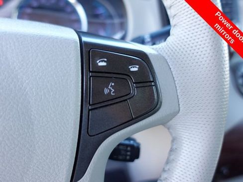 Used 2014 Toyota Sienna XLE image 16
