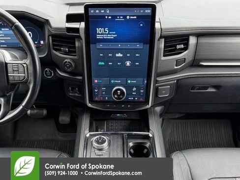 Used 2023 Ford Expedition Platinum AWD/4WD image 30