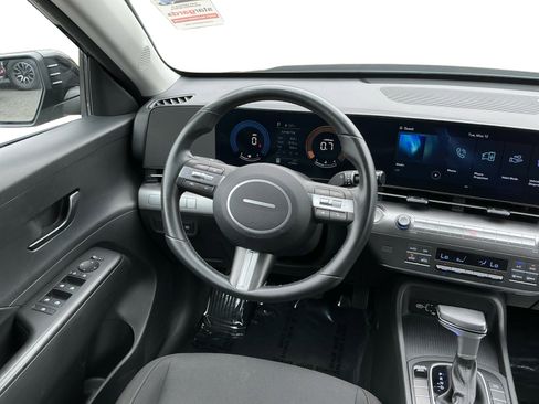 Used 2024 Hyundai Kona SEL FWD image 11