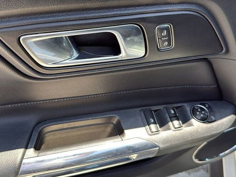 Used 2020 Ford Mustang Premium RWD image 20