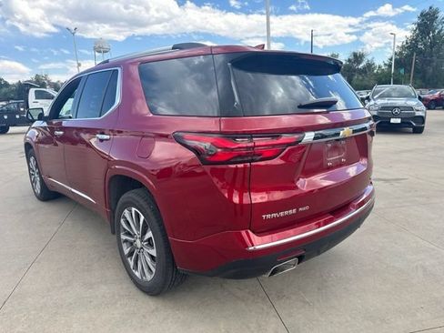 Used 2023 Chevrolet Traverse Premier AWD/4WD image 7