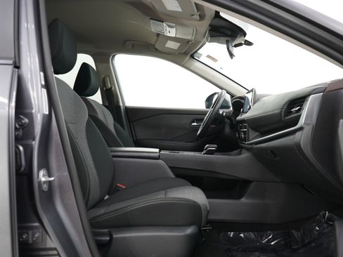 Used 2023 Nissan Rogue SV AWD/4WD image 11