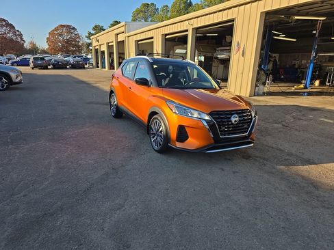 Used 2023 Nissan Kicks SV w/ Interior Electronics Package image 11
