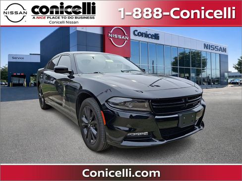 Used 2023 Dodge Charger SXT w/ Blacktop Package image 1