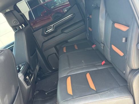 Used 2022 GMC Sierra 1500 AT4 w/ AT4 Preferred Package AWD/4WD image 10