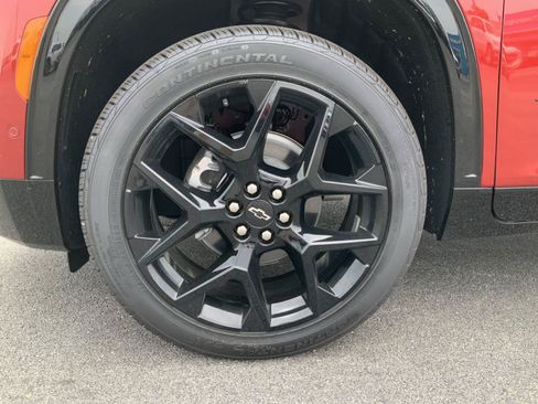 New 2026 Chevrolet Traverse RS w/ LPO, Floor Liner Package FWD image 15