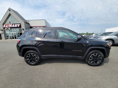 Used 2019 Jeep Compass Trailhawk image 3