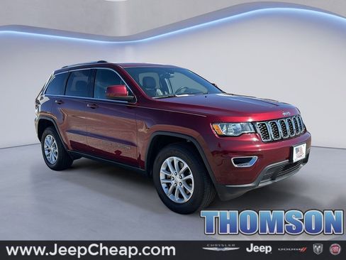 Used 2021 Jeep Grand Cherokee Laredo X image 1