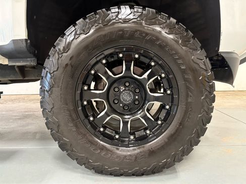 Used 2016 Chevrolet Colorado Z71 AWD/4WD image 8
