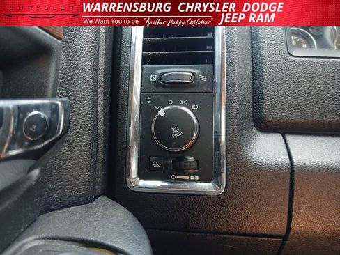 Used 2016 RAM 1500 Laramie w/ Convenience Group AWD/4WD image 29