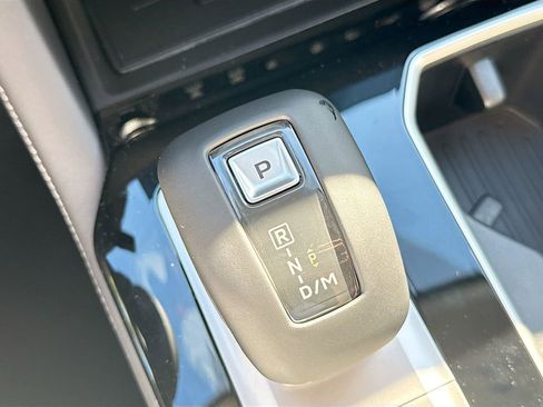 New 2026 Mitsubishi Outlander SE image 17