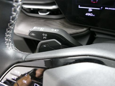 Used 2025 Audi Q5 Premium w/ Convenience Package AWD/4WD image 17