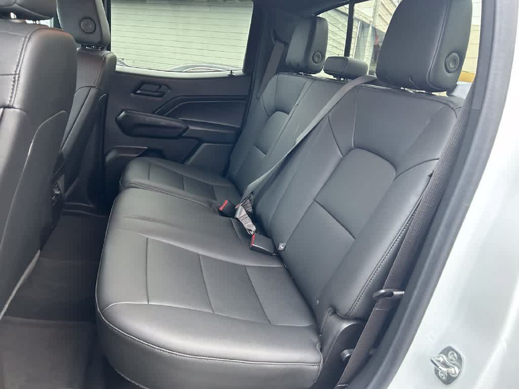 Used 2025 Chevrolet Colorado Trail Boss AWD/4WD image 13