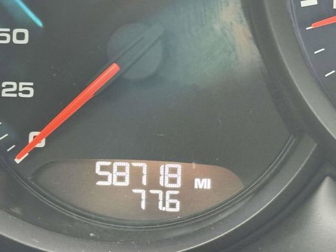 Used 2018 Porsche Macan image 32