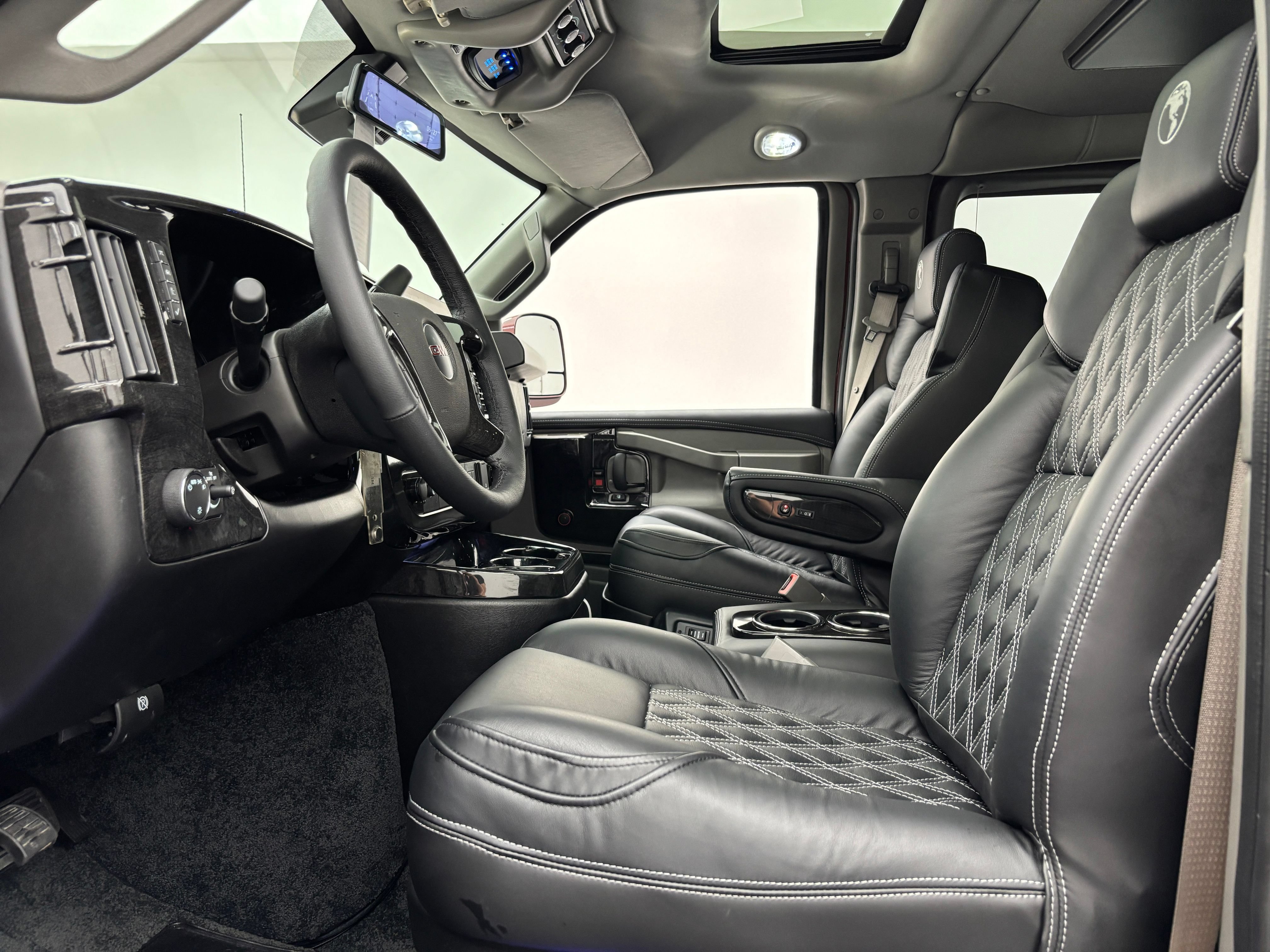 New 2026 GMC Savana 2500 w/ Driver Convenience Package RWD image 19