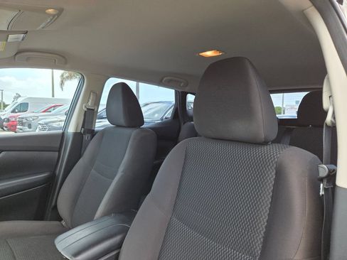 Used 2020 Nissan Rogue Sport S FWD image 27