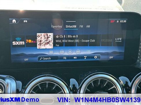 Certified 2025 Mercedes-Benz GLB 250 4MATIC image 40