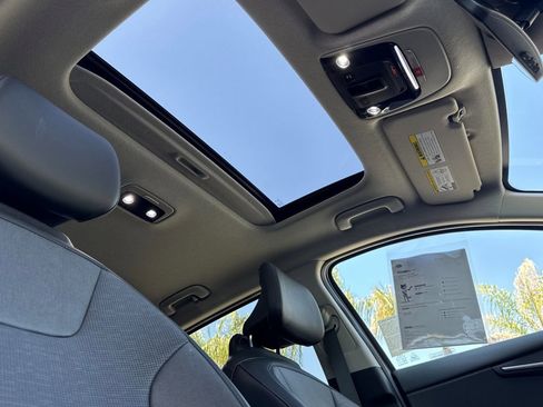 Used 2023 Kia Niro Wave FWD image 18