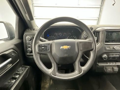 Used 2019 Chevrolet Silverado 1500 Custom w/ Custom Value Package image 6