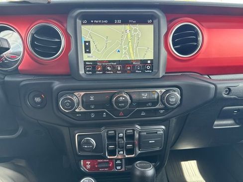 Used 2021 Jeep Gladiator Rubicon AWD/4WD image 28