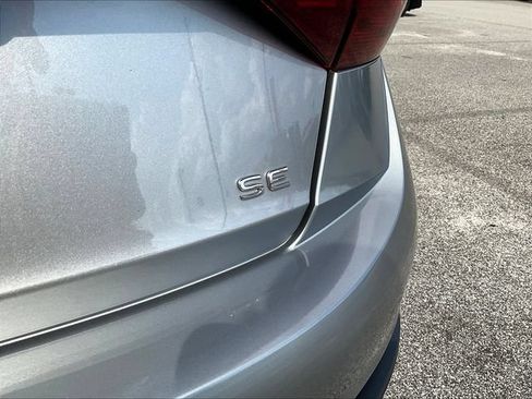Used 2024 Volkswagen Jetta SE FWD image 24