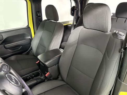 Used 2023 Jeep Wrangler Sport image 5