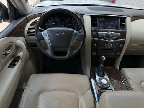 Used 2017 INFINITI QX80 2WD w/ Driver Assistance Package image 32