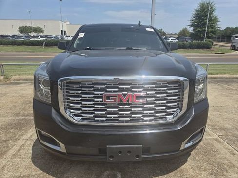 Used 2019 GMC Yukon Denali w/ Open Road Package AWD/4WD image 2