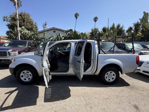 Used 2013 Nissan Frontier S RWD image 4