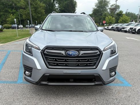 Used 2022 Subaru Forester Limited AWD/4WD image 3