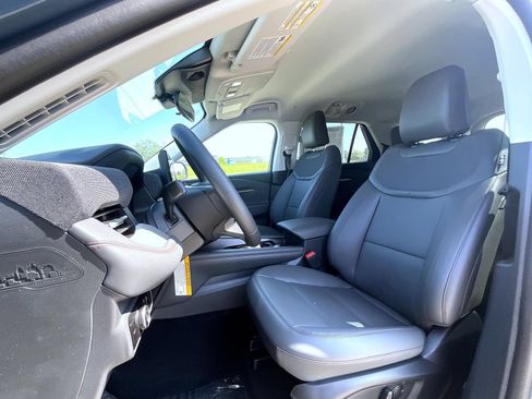 New 2026 Ford Explorer Active w/ Active Comfort Package AWD/4WD image 9